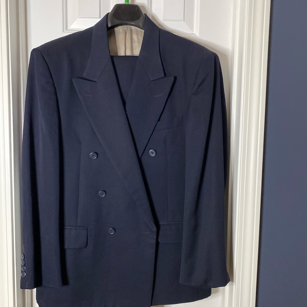 Cellini Mens Suit in excellent condition